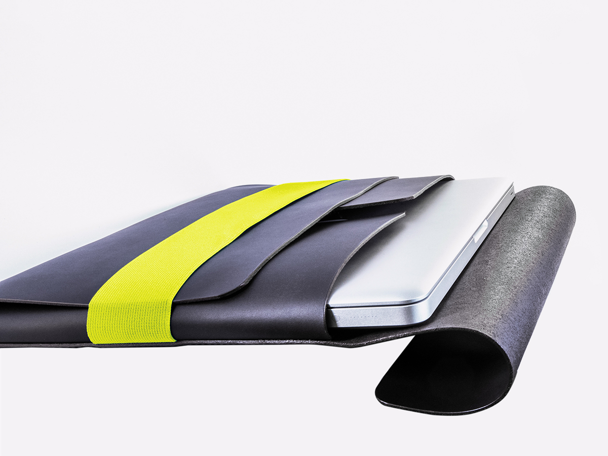 Tasche Liegend Schwarz Gelb